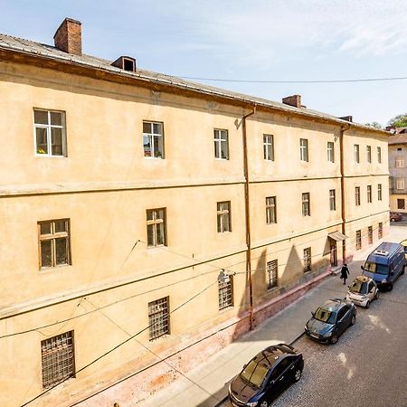 Medova Apartment Лвив Екстериор снимка
