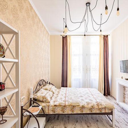 Medova Apartment Лвив Екстериор снимка